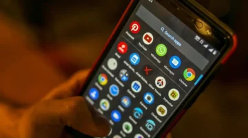 تأثير استخدام الهواتف خلال اليوم الدراسي على التركيز الذهني